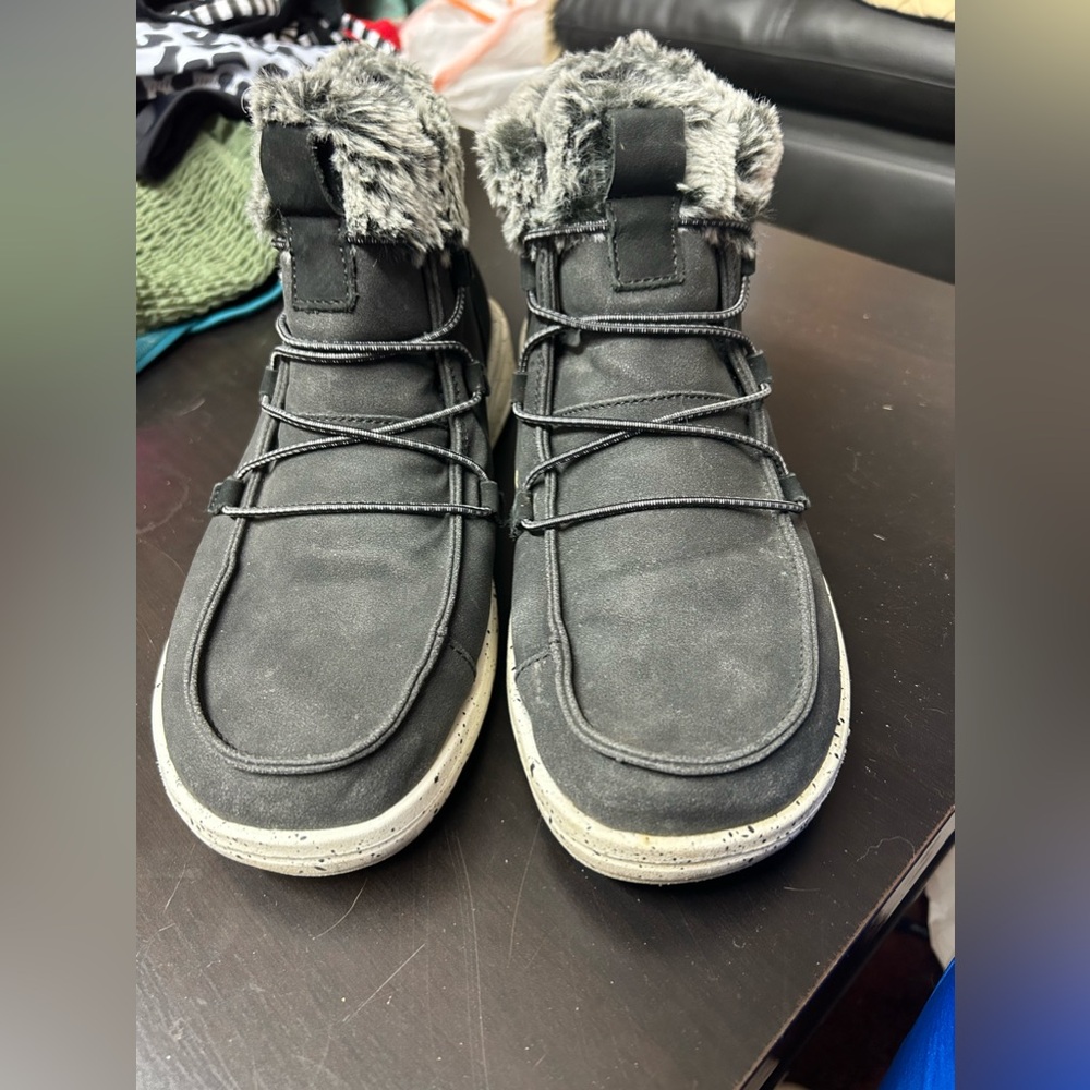 Hey dude black boot